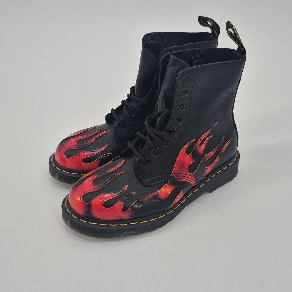 Dr. Martens 1460 PASCAL FLAME 8 Hole Boots Black Red Size 7